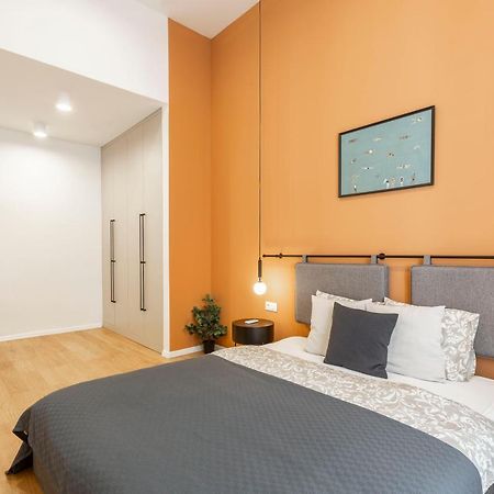 Luxurious Minimalist Residence With Sauna By Prestige Homes Budapest Luaran gambar
