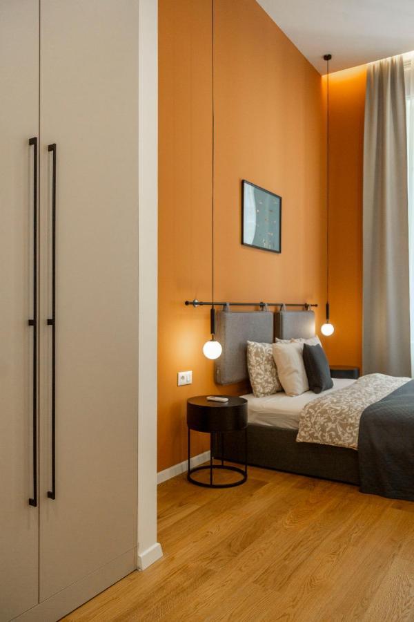 Luxurious Minimalist Residence With Sauna By Prestige Homes Budapest Luaran gambar